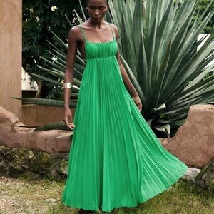 SHEIN Elegant Green Maxi Dress
